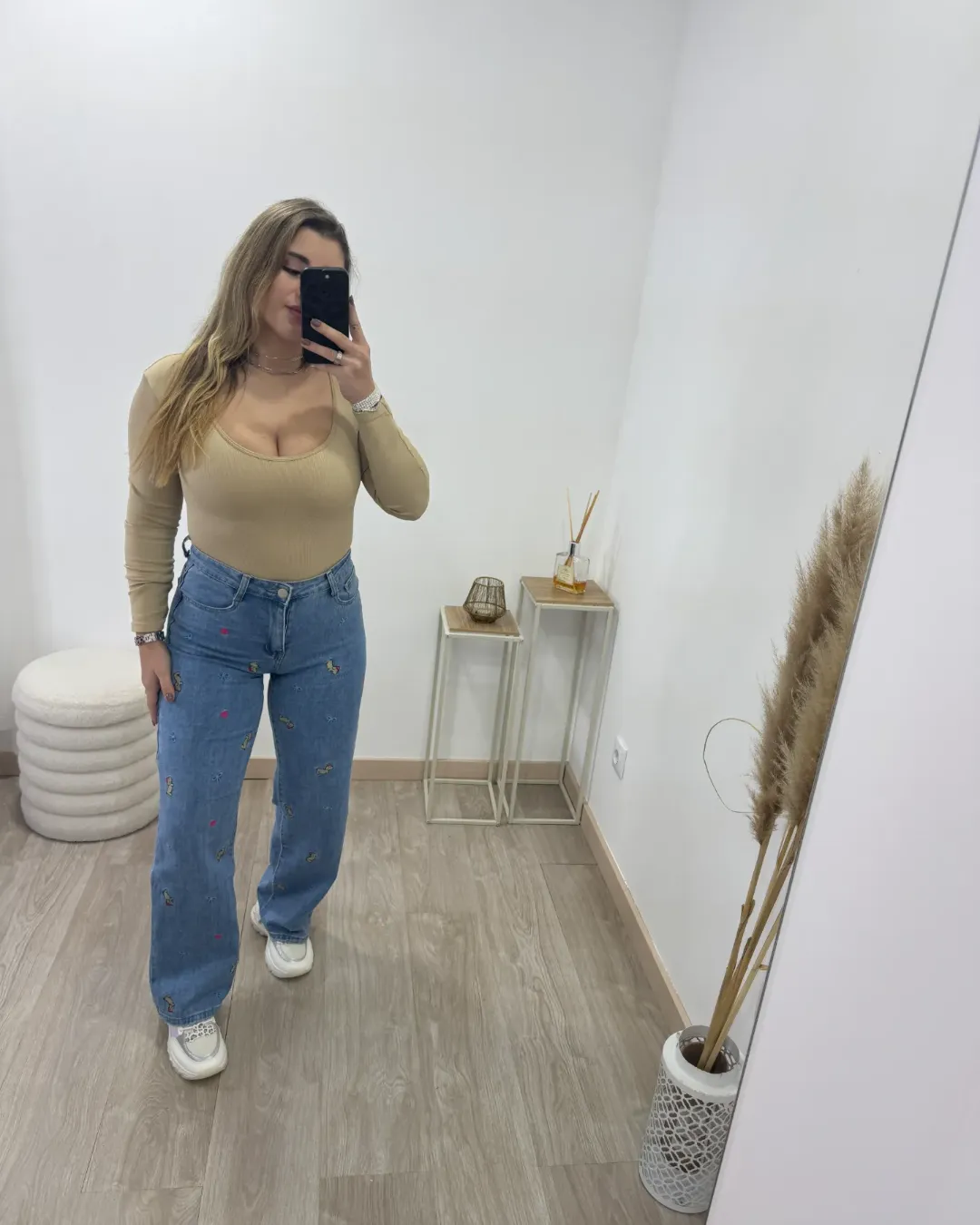 Dog jeans (2)